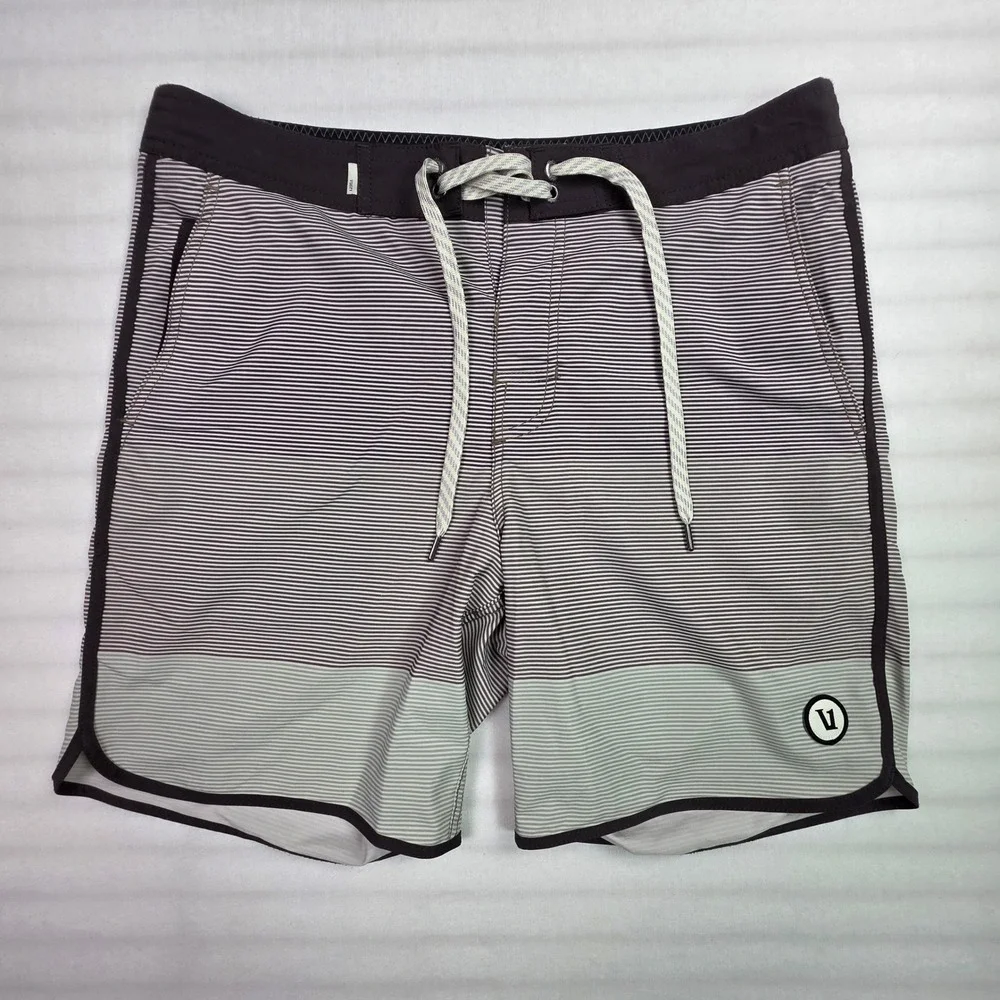 Vuori Cruise Boardshorts Mens 30 Grey Stripe V314 Recycled Stretch Swim Trunks